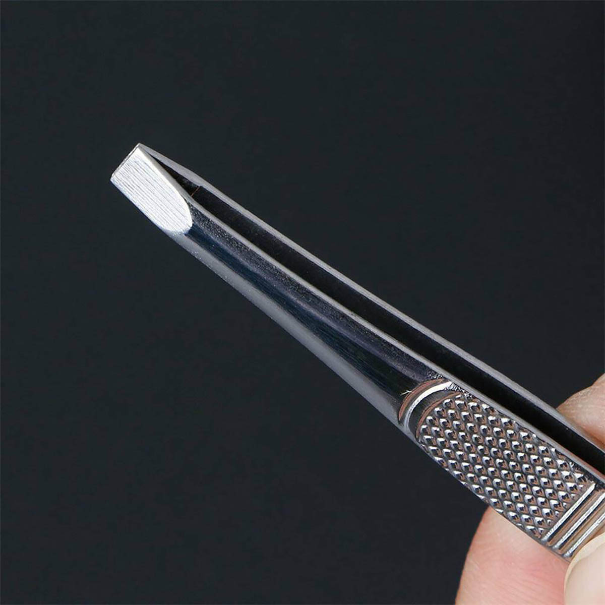 Curved Tweezers For Eyebrow Pissco